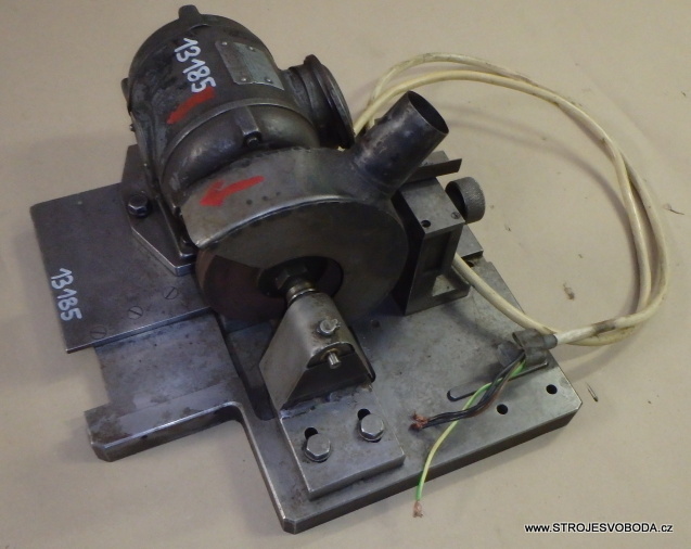 Stolní jednokotoučová bruska  (13185 (3).JPG)